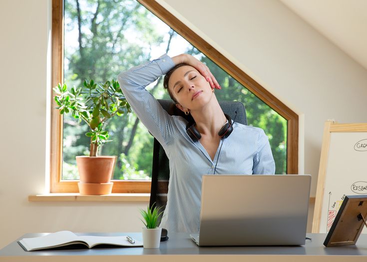 Alongamentos Rápidos Para Quem Passa Muito Tempo Sentado