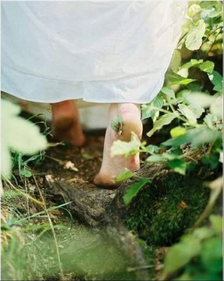 Caminhar Descalço: Benefícios Surpreendentes para o Corpo