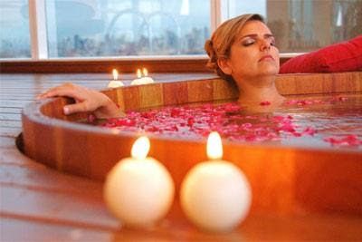 Banhos Terapêuticos: Transforme o Chuveiro em Seu Refúgio Pessoal