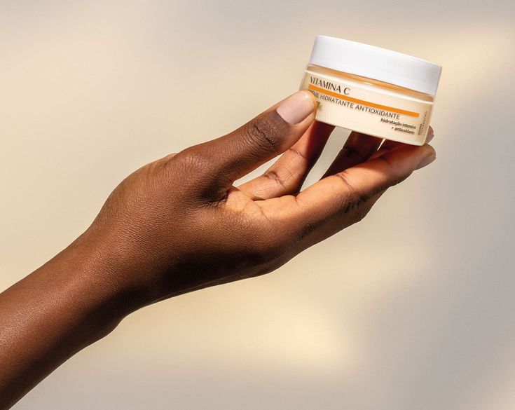 Cremes Calmantes e Hidratantes: O Toque de Autocuidado Que Faz Diferença