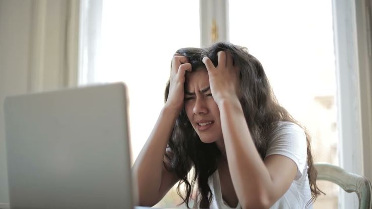 Como Lidar com a Sobrecarga Mental no Mundo Acelerado de Hoje