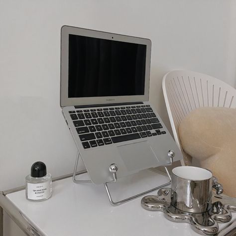 Suportes Ergonômicos para Notebook: Conforto e Saúde para Quem Trabalha Sentado