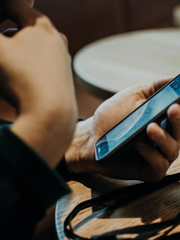 Como a Bagunça Digital Pode Causar Estresse Invisível