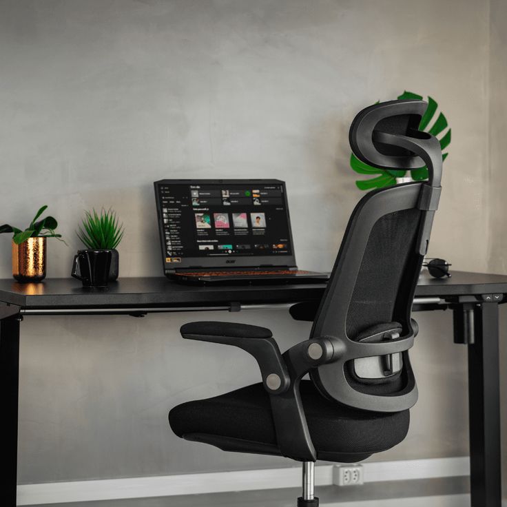 Cadeiras Ergonômicas com Suporte Lombar Profissional: Por Que Investir na Sua Coluna