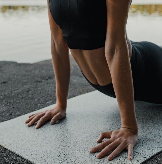 Tapetes de Yoga Antiderrapantes: Conforto e Equilíbrio para Sua Prática Diária