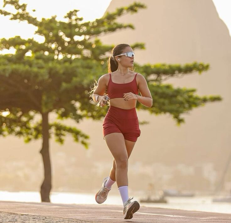 Por que Caminhar ao Ar Livre Aumenta Sua Criatividade e Clareza Mental