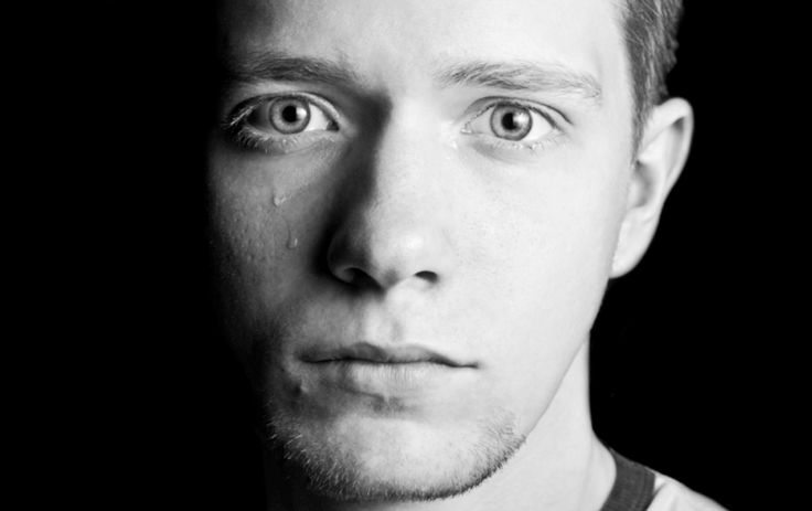 Você costuma engolir o choro? O corpo lembra do que a mente tenta esquecer